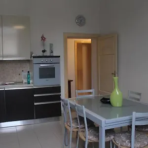  Apartamento 6th Door House